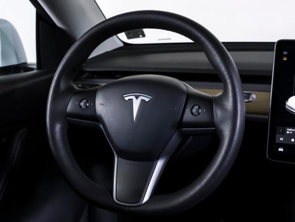 Tesla Model Y I с пробегом 2021 года, цена 4 133 098 рублей, 28138 км, внедорожник, Автокод Объявления