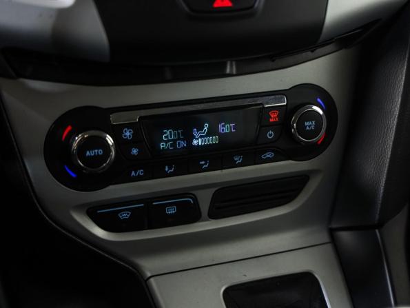 Ford Focus III с пробегом 2013 года, цена 899 777 рублей, 140903 км, хэтчбек, Автокод Объявления