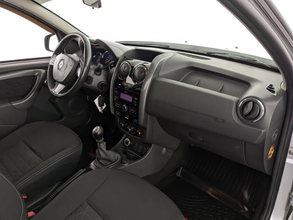 Renault Duster I Рестайлинг с пробегом 2017 года, цена 1 380 000 рублей, 87399 км, внедорожник, Автокод Объявления