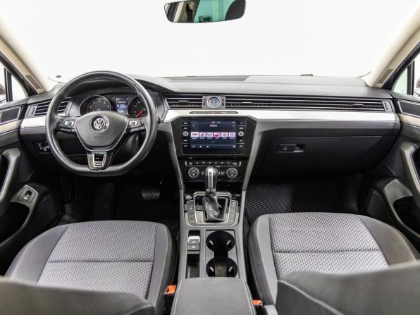 Volkswagen Passat B8 с пробегом 2018 года, цена 1 798 000 рублей, 138946 км, седан, Автокод Объявления
