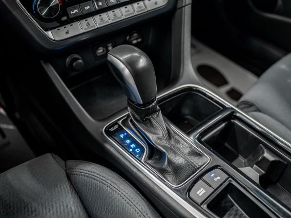 Hyundai Sonata VII (LF) Рестайлинг с пробегом 2018 года, цена 1 757 000 рублей, 115000 км, седан, Автокод Объявления