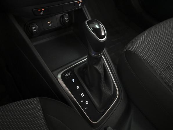 Hyundai Solaris II Рестайлинг с пробегом 2021 года, цена 1 438 000 рублей, 169842 км, седан, Автокод Объявления