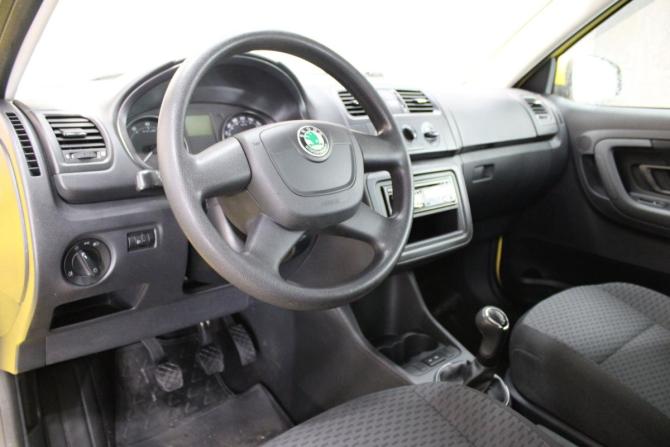 Skoda Fabia II Рестайлинг с пробегом 2010 года, цена 454 000 рублей, 128690 км, хэтчбек, Автокод Объявления