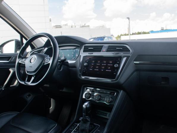 Volkswagen Tiguan II с пробегом 2018 года, цена 2 748 000 рублей, 114690 км, внедорожник, Автокод Объявления