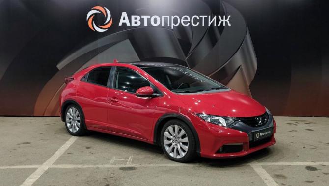 Honda Civic IX с пробегом 2012 года, цена 1 295 000 рублей, 132521 км, хэтчбек, Автокод Объявления