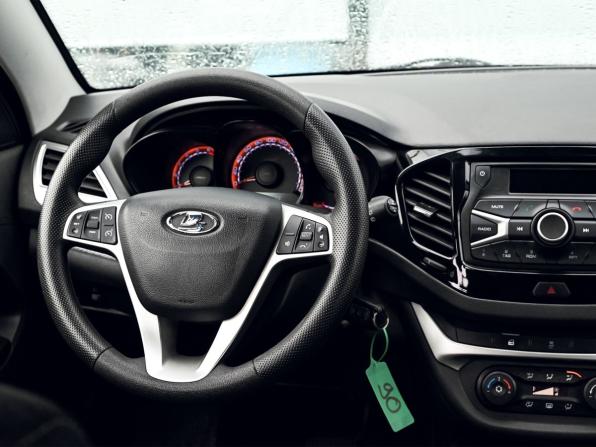 Lada (ВАЗ) Vesta I с пробегом 2019 года, цена 989 000 рублей, 93086 км, универсал, Автокод Объявления