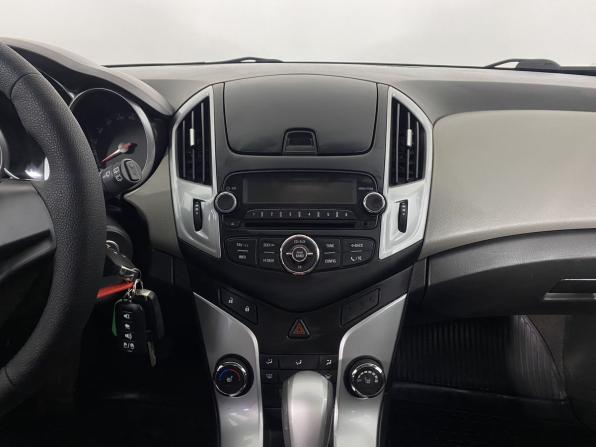 Chevrolet Cruze I Рестайлинг с пробегом 2014 года, цена 800 000 рублей, 129118 км, хэтчбек, Автокод Объявления