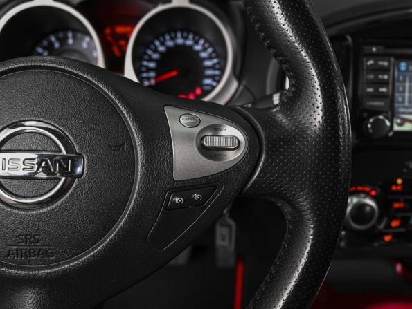 Nissan Juke I с пробегом 2013 года, цена 1 328 000 рублей, 100254 км, внедорожник, Автокод Объявления