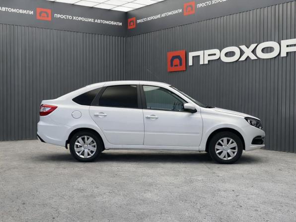 Lada (ВАЗ) Granta I Рестайлинг с пробегом 2022 года, цена 737 000 рублей, 77653 км, лифтбек, Автокод Объявления