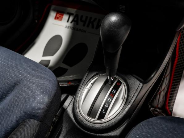 Honda Fit II с пробегом 2010 года, цена 950 000 рублей, 131254 км, хэтчбек, Автокод Объявления