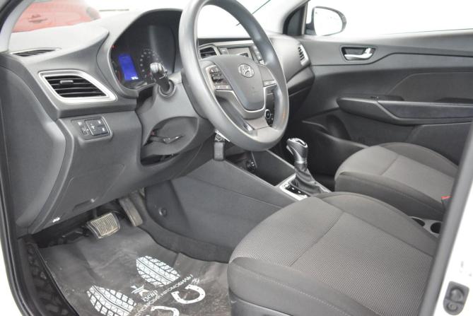 Hyundai Solaris II Рестайлинг с пробегом 2021 года, цена 1 649 000 рублей, 75000 км, седан, Автокод Объявления