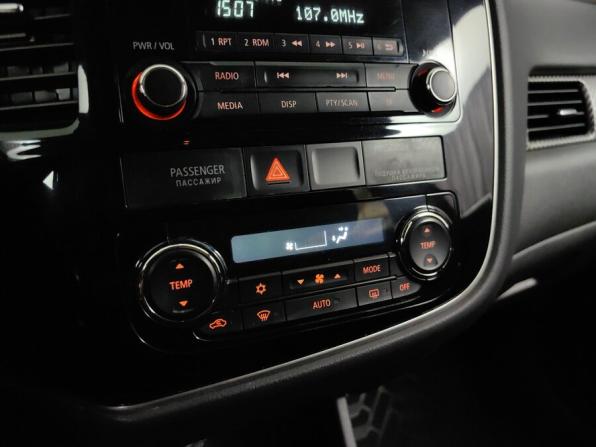 Mitsubishi Outlander III с пробегом 2013 года, цена 1 199 000 рублей, 213000 км, внедорожник, Автокод Объявления