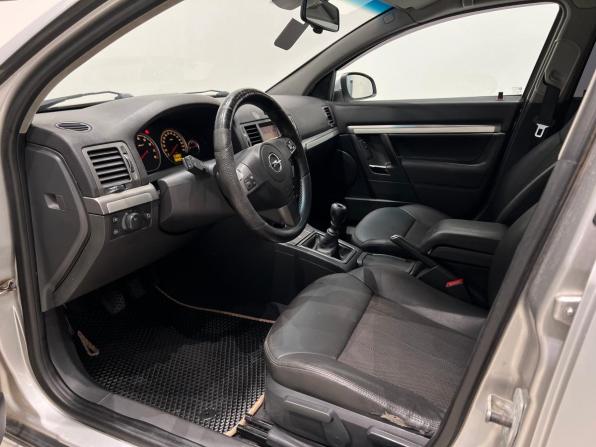 Opel Vectra C Рестайлинг с пробегом 2008 года, цена 269 000 рублей, 225493 км, хэтчбек, Автокод Объявления
