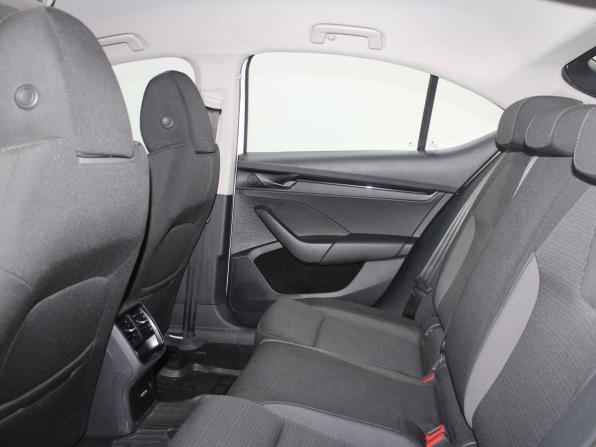 Skoda Octavia IV (A8) с пробегом 2021 года, цена 2 279 900 рублей, 115480 км, лифтбек, Автокод Объявления