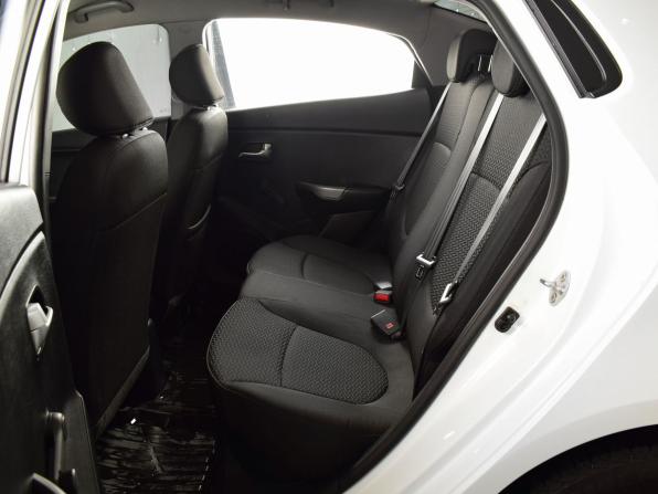 Kia Rio III Рестайлинг с пробегом 2016 года, цена 1 114 995 рублей, 120810 км, седан, Автокод Объявления
