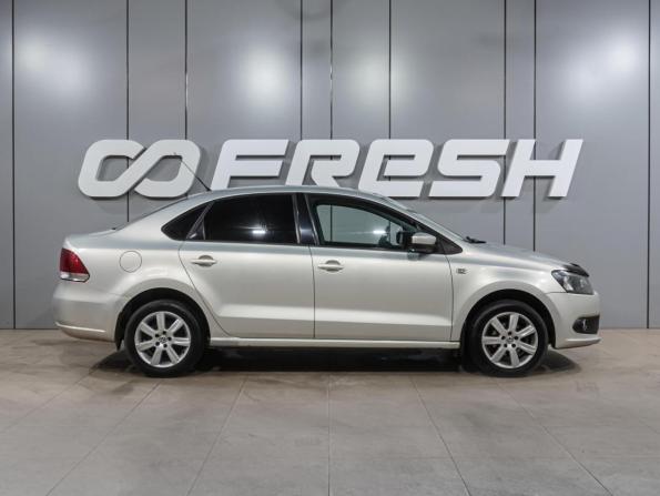 Volkswagen Polo V с пробегом 2011 года, цена 699 000 рублей, 256422 км, седан, Автокод Объявления