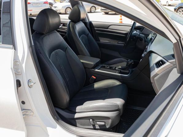 Hyundai Sonata VII (LF) Рестайлинг с пробегом 2017 года, цена 1 830 000 рублей, 150394 км, седан, Автокод Объявления