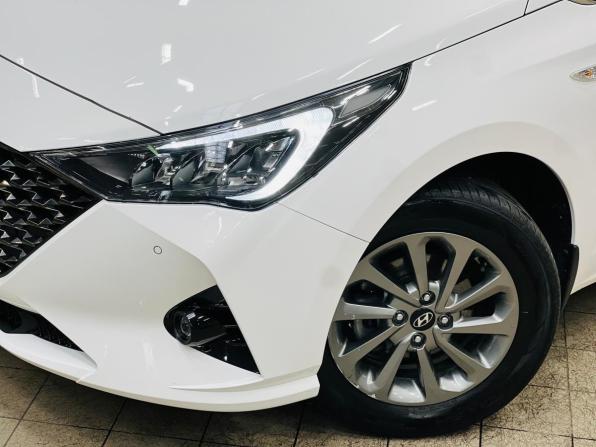 Hyundai Solaris II Рестайлинг с пробегом 2021 года, цена 1 699 000 рублей, 74000 км, седан, Автокод Объявления