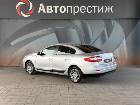 Renault Fluence I с пробегом 2010 года, цена 675 000 рублей, 208700 км, седан, Автокод Объявления