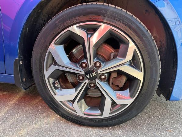 Kia Ceed III с пробегом 2018 года, цена 1 925 000 рублей, 23558 км, хэтчбек, Автокод Объявления