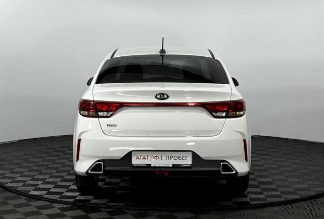 Kia Rio IV Рестайлинг с пробегом 2021 года, цена 1 670 000 рублей, 74355 км, седан, Автокод Объявления