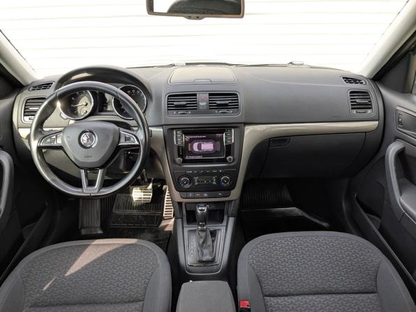 Skoda Yeti I Рестайлинг с пробегом 2015 года, цена 1 390 000 рублей, 177670 км, внедорожник, Автокод Объявления