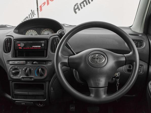 Toyota FunCargo с пробегом 2004 года, цена 395 000 рублей, 193609 км, минивэн, Автокод Объявления