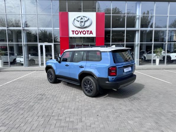 Toyota Land Cruiser Prado 250 Series с пробегом 2024 года, цена 9 550 000 рублей, 3722 км, внедорожник, Автокод Объявления