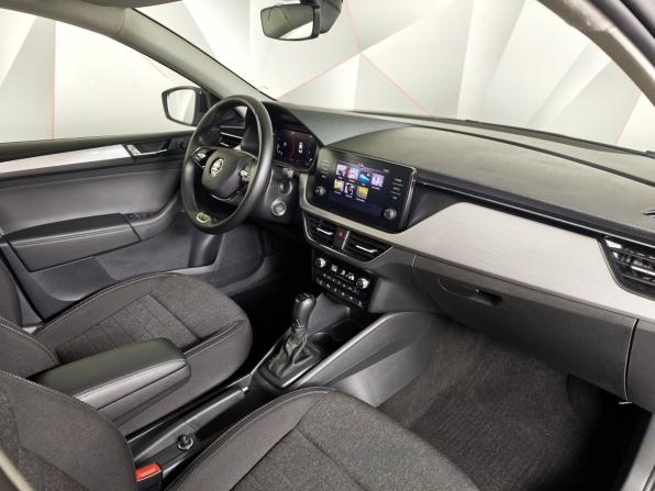 Skoda Rapid II с пробегом 2022 года, цена 1 861 000 рублей, 60838 км, лифтбек, Автокод Объявления