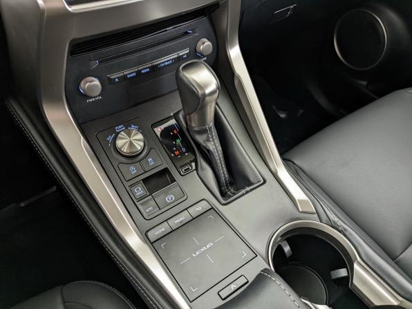 Lexus NX I Рестайлинг с пробегом 2019 года, цена 3 000 000 рублей, 130050 км, внедорожник, Автокод Объявления