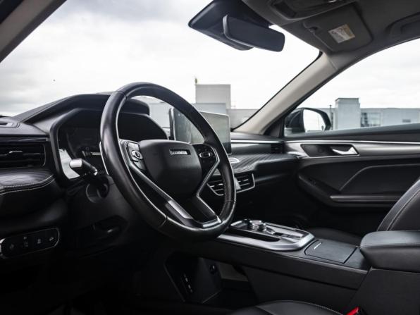 Haval Jolion I с пробегом 2023 года, цена 2 047 000 рублей, 46900 км, внедорожник, Автокод Объявления