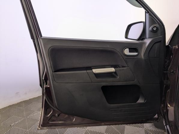 Ford Fusion I Рестайлинг с пробегом 2011 года, цена 750 000 рублей, 119496 км, хэтчбек, Автокод Объявления