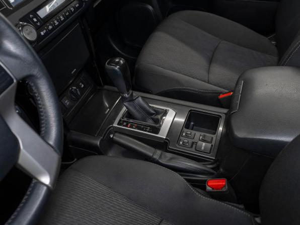 Toyota Land Cruiser Prado 150 Series Рестайлинг 1 с пробегом 2016 года, цена 3 730 000 рублей, 144165 км, внедорожник, Автокод Объявления