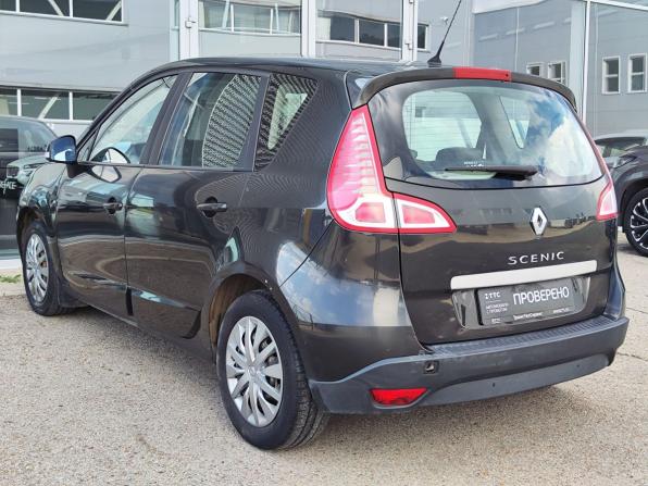 Renault Scenic III с пробегом 2010 года, цена 650 000 рублей, 251187 км, компактвэн, Автокод Объявления