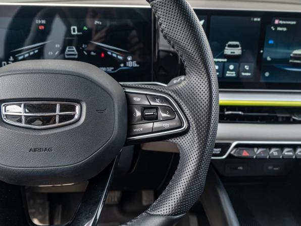 Geely Coolray I Рестайлинг с пробегом 2023 года, цена 1 999 000 рублей, 75911 км, внедорожник, Автокод Объявления