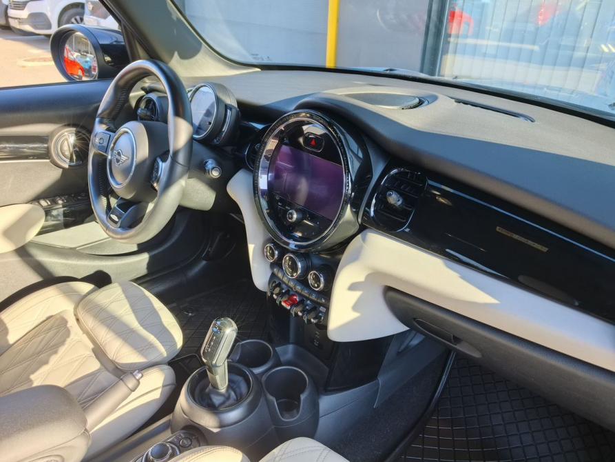 Mini Hatch III (F55/F56) Рестайлинг 2 Москва  - изображение 11