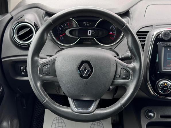 Renault Kaptur I с пробегом 2017 года, цена 1 550 000 рублей, 138000 км, внедорожник, Автокод Объявления