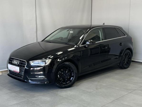 Audi A3 III (8V) Рестайлинг с пробегом 2016 года, цена 1 365 000 рублей, 100928 км, седан, Автокод Объявления