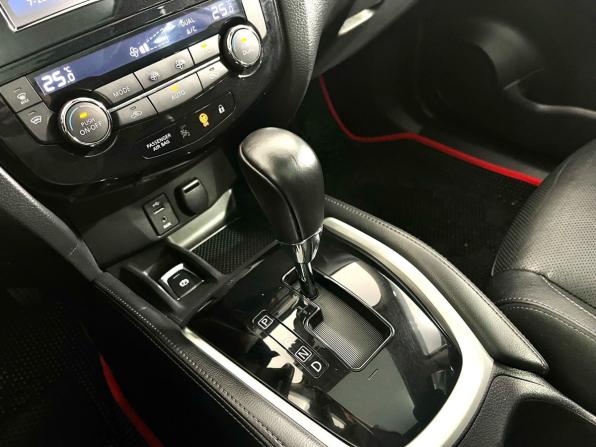 Nissan Qashqai II с пробегом 2016 года, цена 1 620 000 рублей, 158672 км, внедорожник, Автокод Объявления