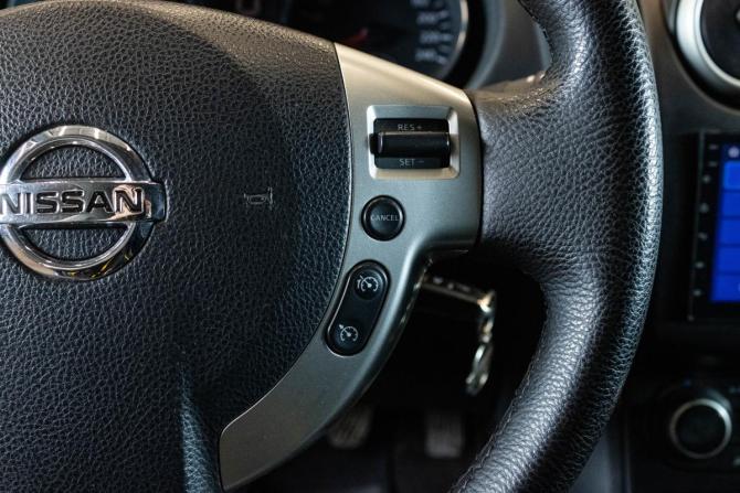 Nissan Qashqai I Рестайлинг с пробегом 2011 года, цена 989 000 рублей, 244477 км, внедорожник, Автокод Объявления