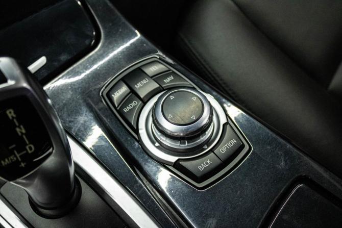 BMW 5 серии VI (F10/F11/F07) Рестайлинг с пробегом 2014 года, цена 2 000 000 рублей, 223526 км, седан, Автокод Объявления