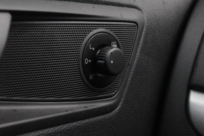 Skoda Yeti I Рестайлинг с пробегом 2017 года, цена 1 769 000 рублей, 88333 км, внедорожник, Автокод Объявления