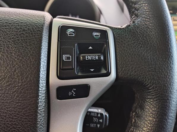 Toyota Land Cruiser Prado 150 Series с пробегом 2010 года, цена 2 600 000 рублей, 183635 км, внедорожник, Автокод Объявления