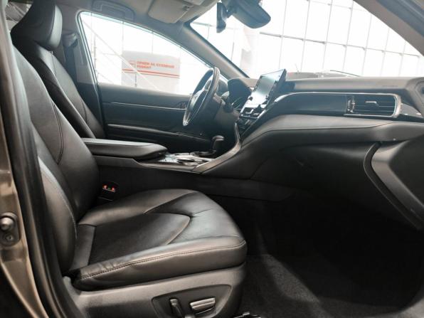 Toyota Camry VIII (XV70) Рестайлинг с пробегом 2021 года, цена 3 150 000 рублей, 64124 км, седан, Автокод Объявления