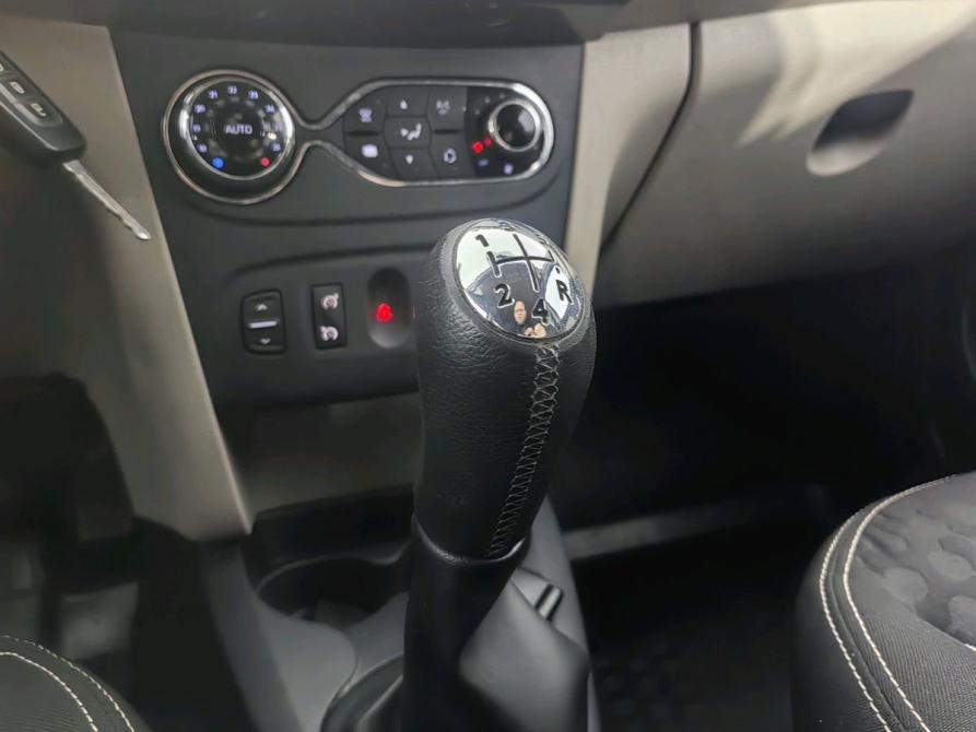 Renault Logan II Санкт-Петербург  - изображение 14