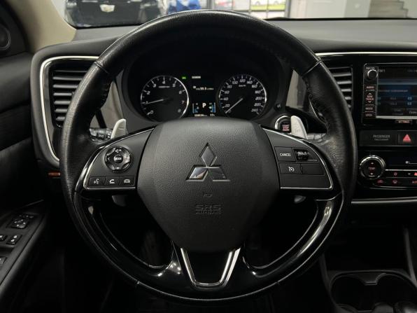 Mitsubishi Outlander III Рестайлинг 2 с пробегом 2015 года, цена 1 899 000 рублей, 159511 км, внедорожник, Автокод Объявления