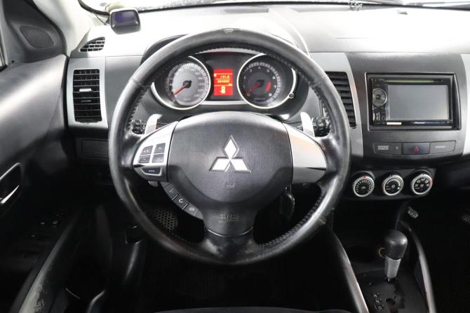 Mitsubishi Outlander II с пробегом 2008 года, цена 914 000 рублей, 304690 км, внедорожник, Автокод Объявления