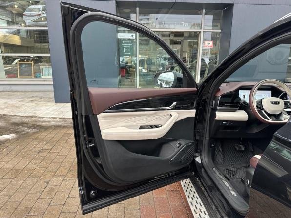Geely Monjaro I с пробегом 2023 года, цена 3 228 000 рублей, 40000 км, внедорожник, Автокод Объявления