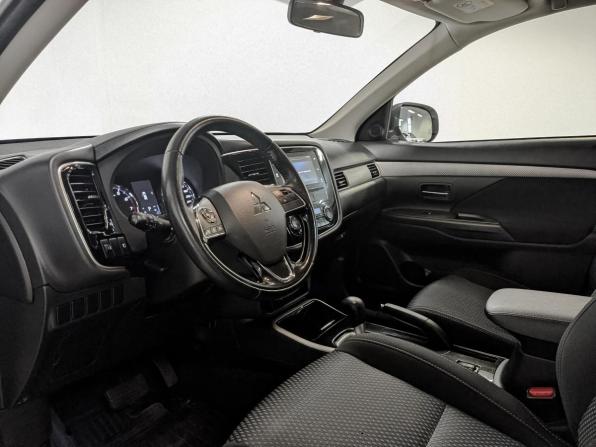 Mitsubishi Outlander III Рестайлинг 2 с пробегом 2018 года, цена 2 190 000 рублей, 51500 км, внедорожник, Автокод Объявления