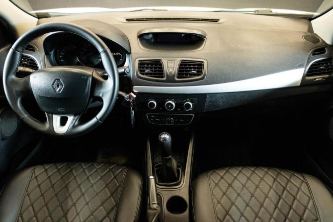 Renault Fluence I с пробегом 2012 года, цена 650 000 рублей, 158394 км, седан, Автокод Объявления